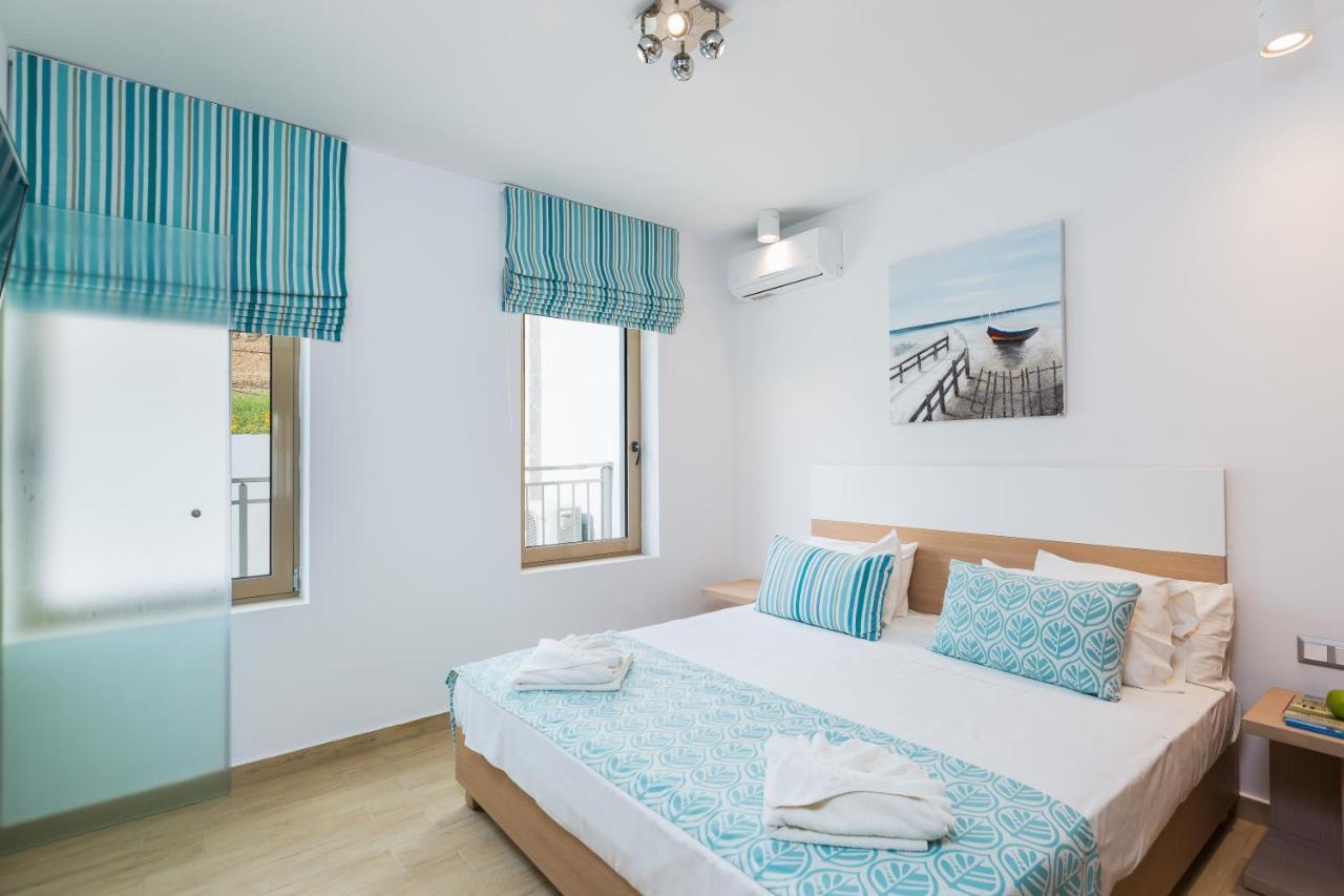 Four-Bedroom Villa with Private Pool & Kitchen,1019711614:JPEG